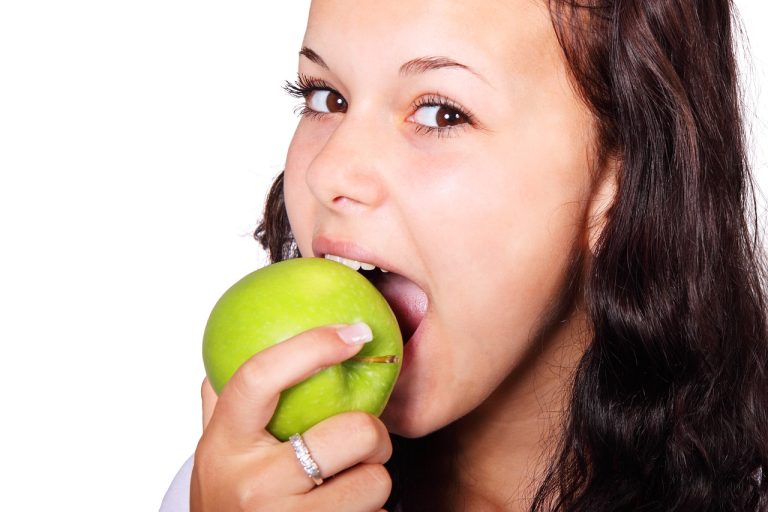 Does eating apples everyday aid in weight lose